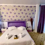 Zava-boutique Center Boekarest