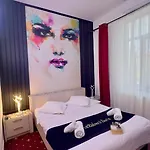 호텔 Zava Mansion Boutique - City Center 3*